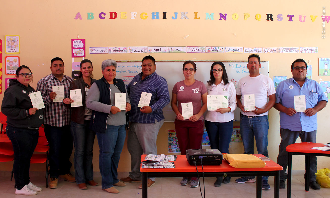 Docentes que obtuvieron su reconocimiento como Guardianes del Manglar.