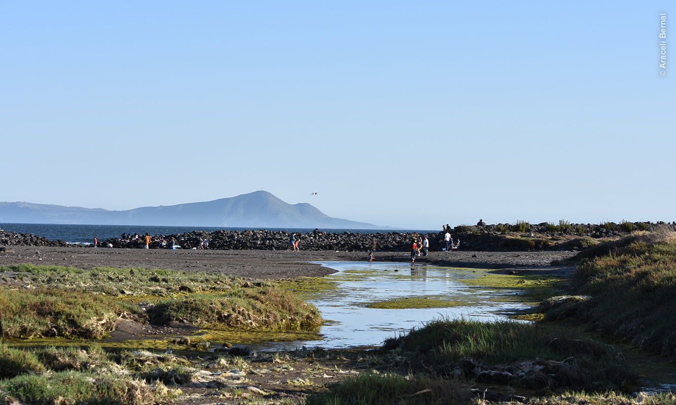 Paisaje de la entrada del Arroyo San Miguel a la playa del mismo nombre.