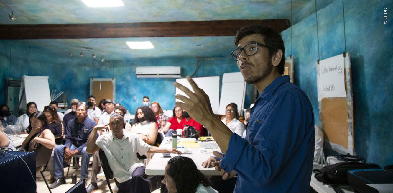 Pablo impartiendo taller de FIPS