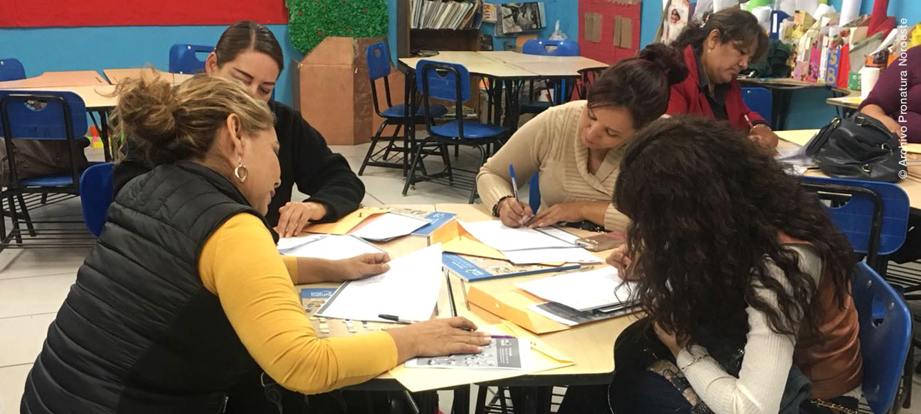 Taller “Por un mar libre de plásticos” en la Esc. Primaria Eduardo Galindo en San Felipe, B. C.