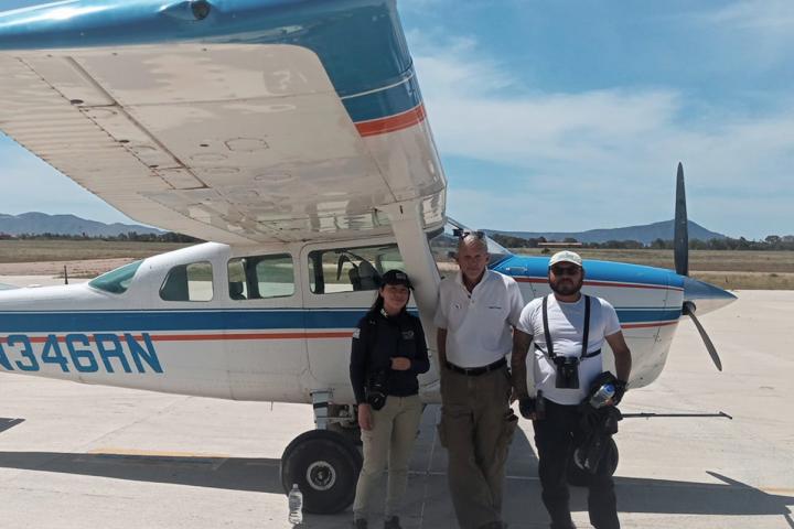 Avioneta a punto de despegar