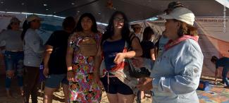 Pejerreinas en el módulo informativo en el Golfo de Santa Clara.